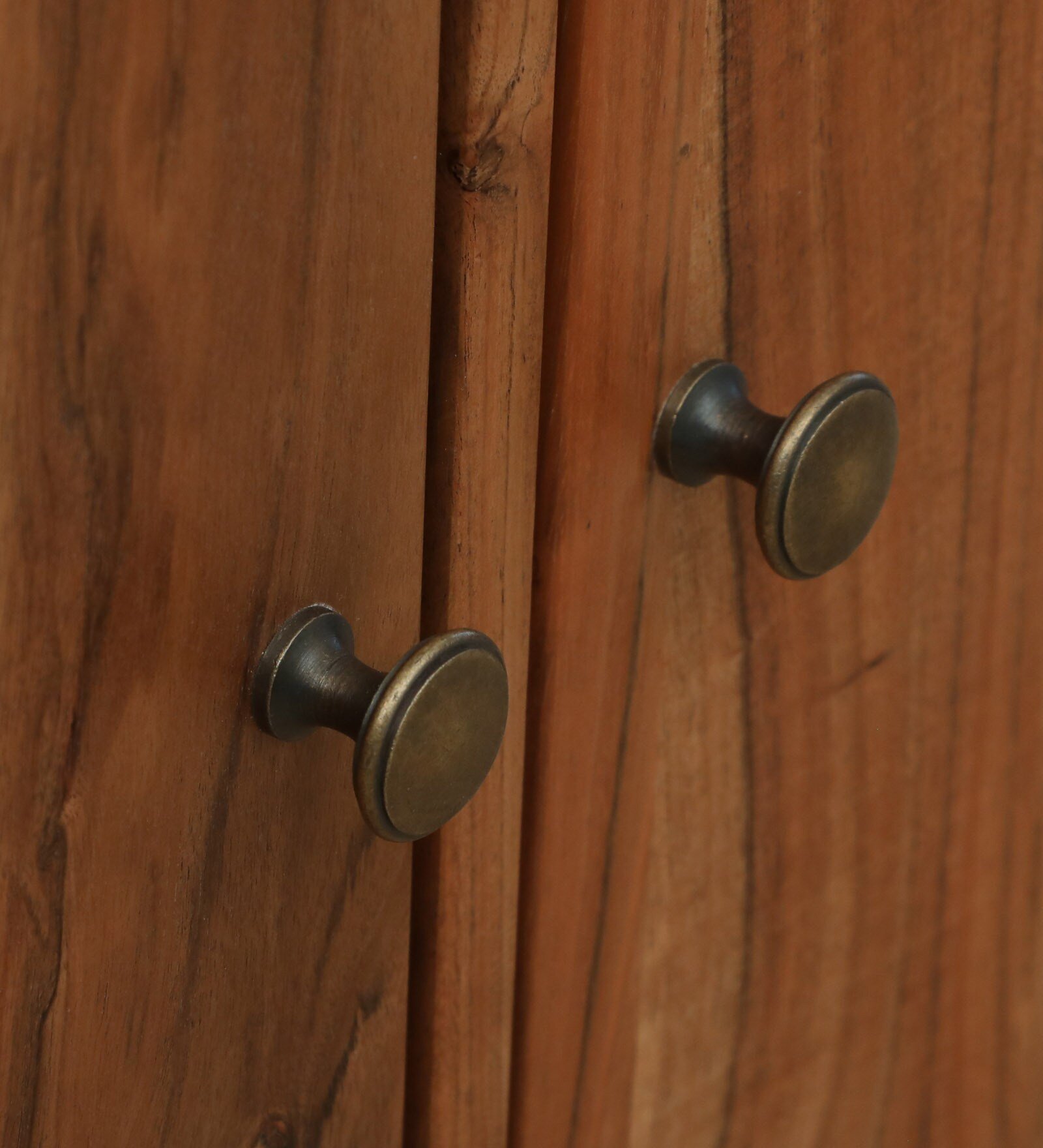Oak Haven Classic Display & Storage Cabinet - Image 6